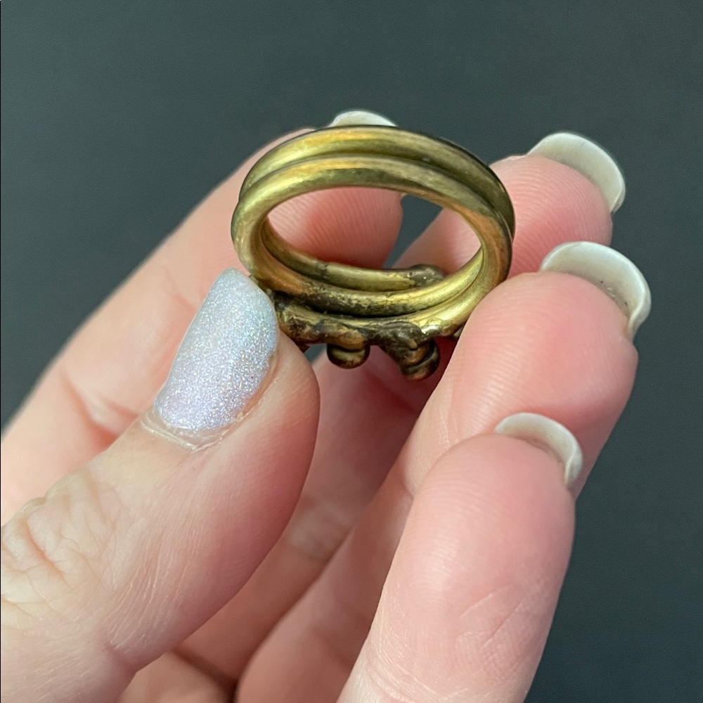 Brutalist Brass Cluster Ring - image 7